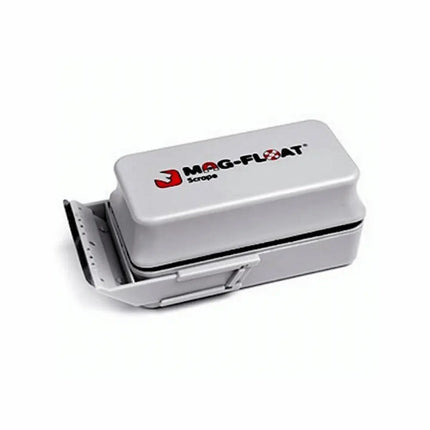 Mag Float Large con cuchilla integrada limpiando cristal de acuario marino